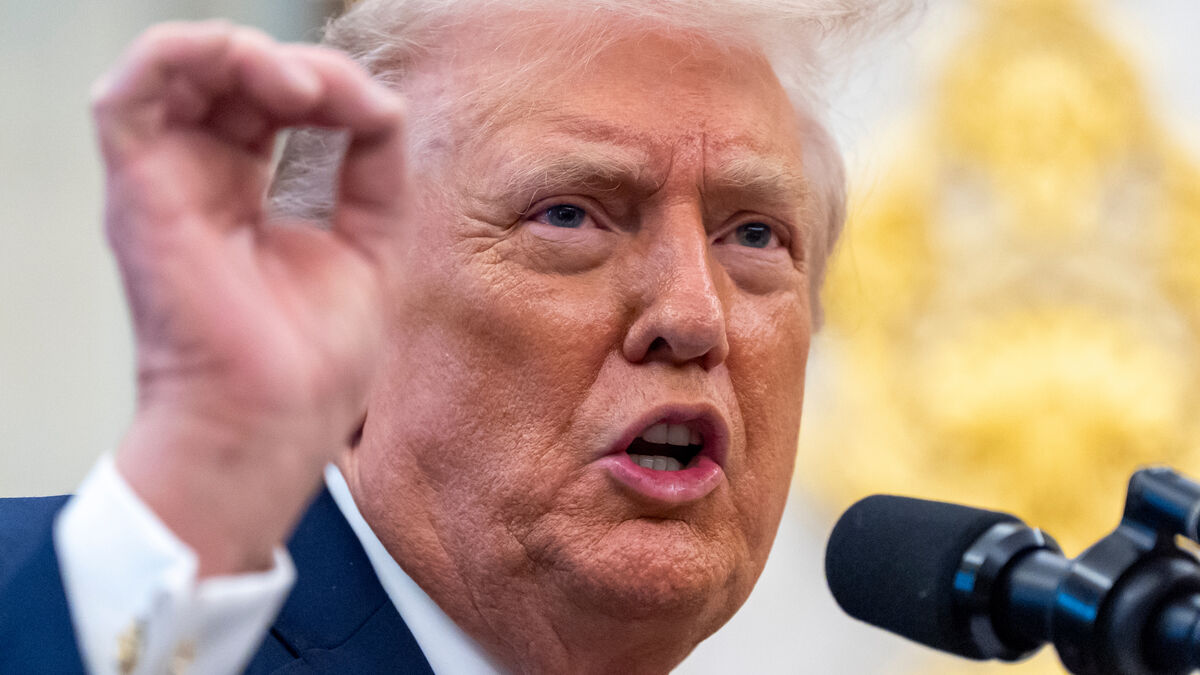 Trump expands travel ban –