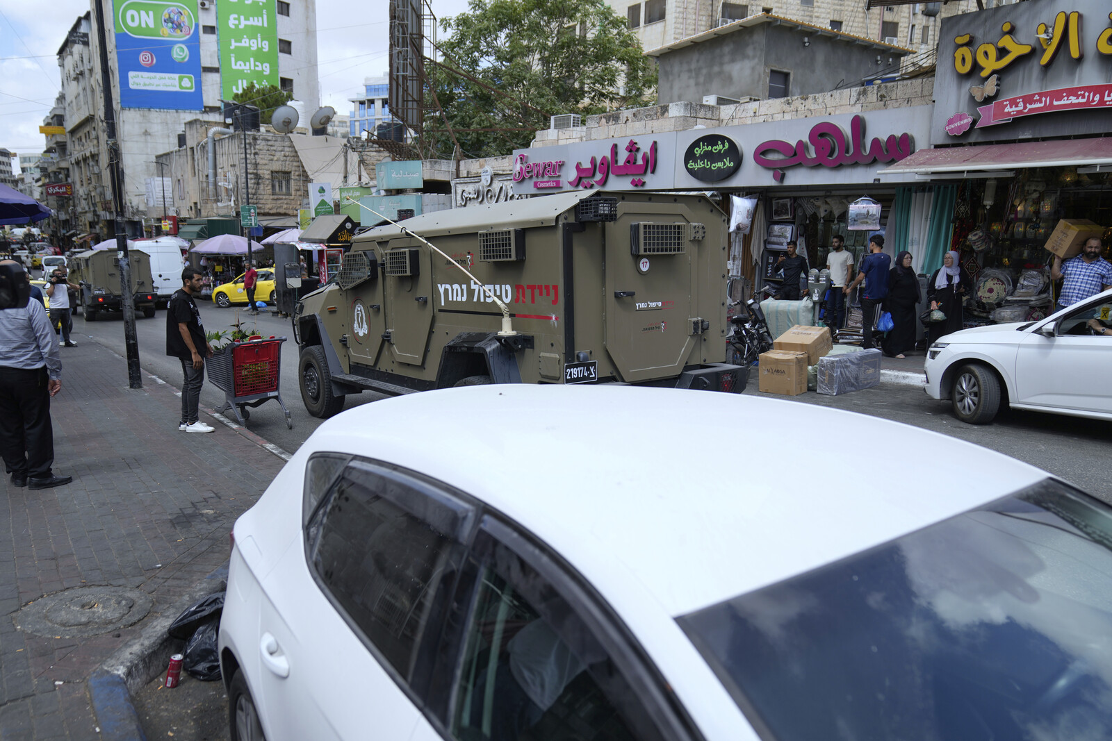 Israeli Raids in West Bank's Ramallah Leave Dozens Injured