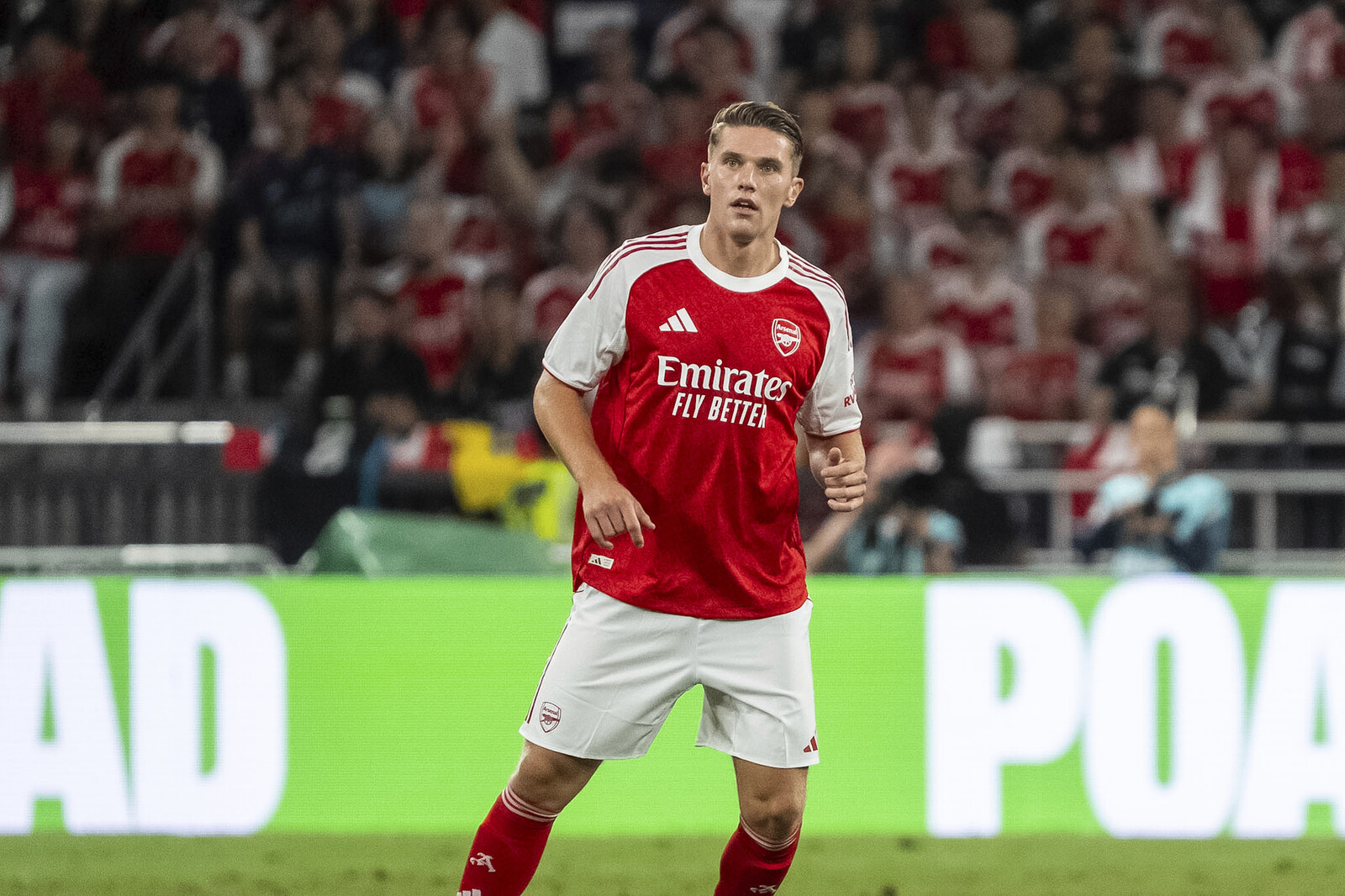 Viktor Gyökeres Makes Goalless Arsenal Debut in 2-3 Loss to Villareal