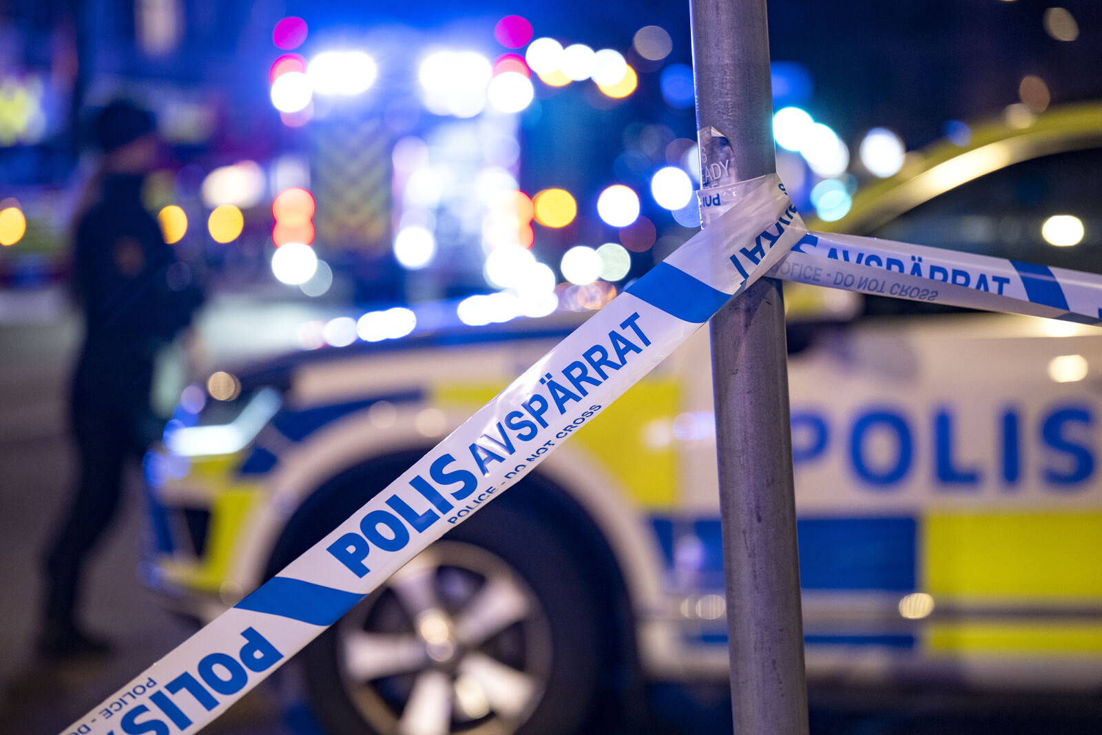 Stockholm Security Guard Stabbed, Left with Life-Threatening Injuries