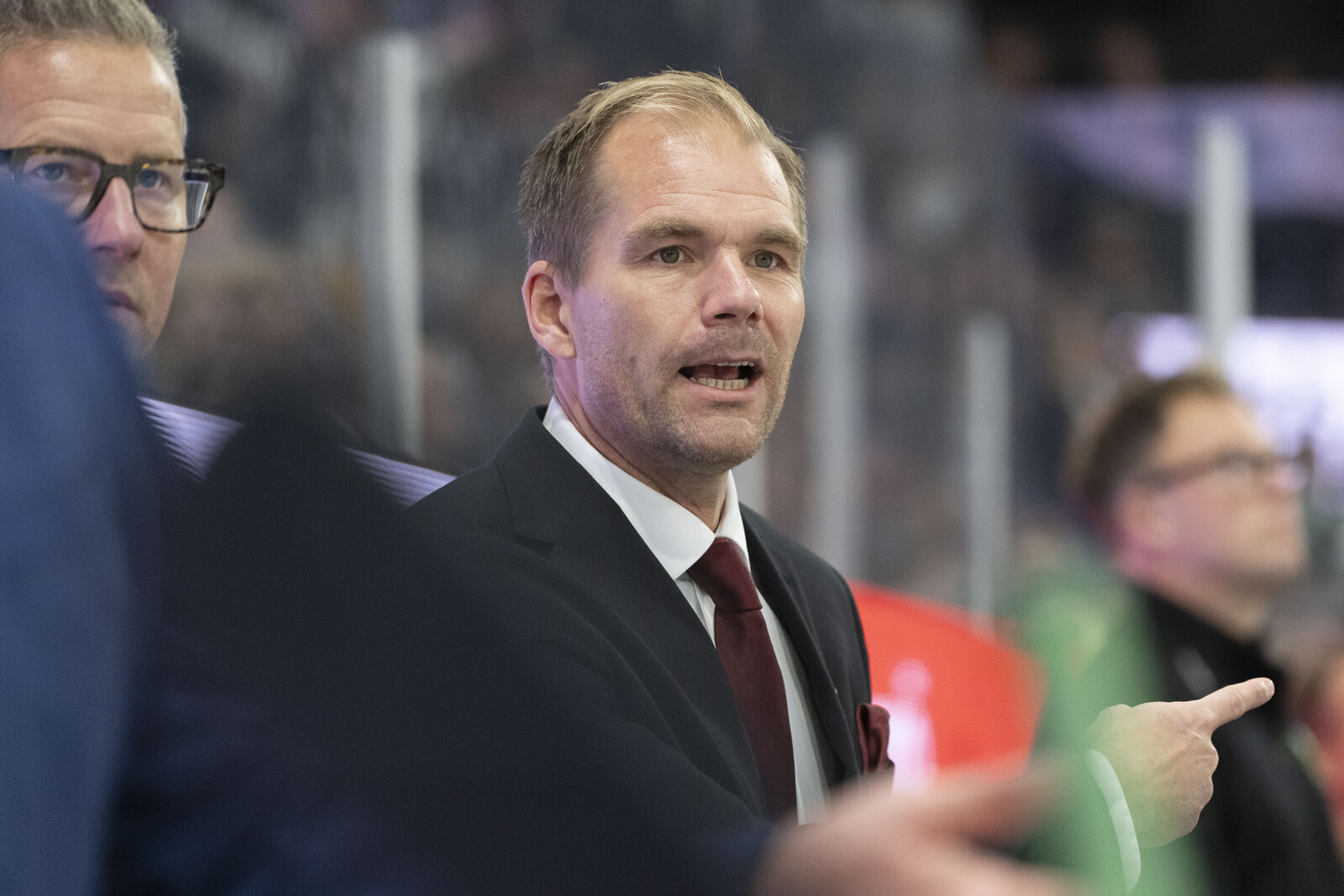 Färjestad Faces Quarterfinal Exit After Controversial Loss to Skellefteå