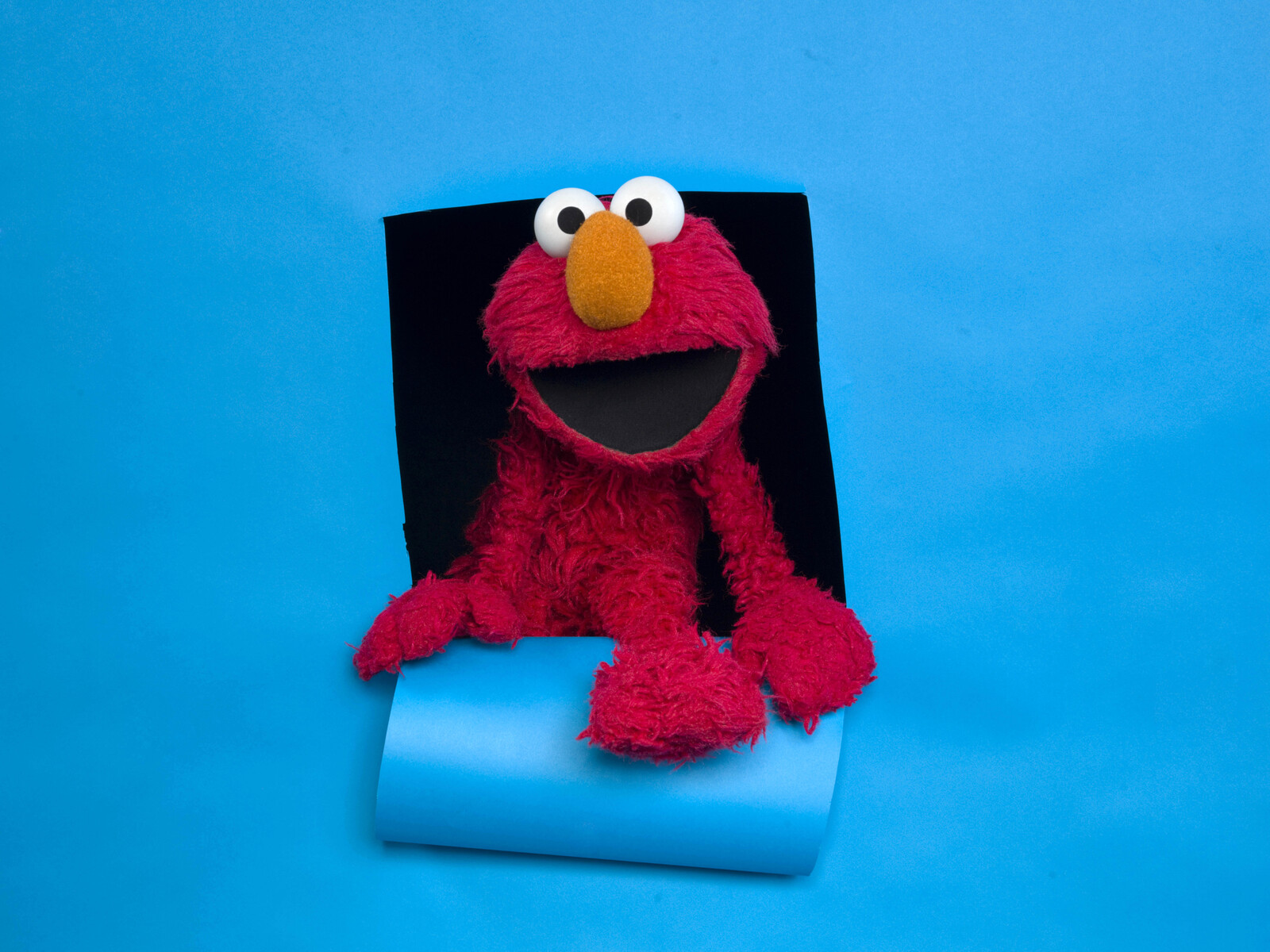 Netflix Welcomes Sesame Street After Trump Cuts PBS Funding