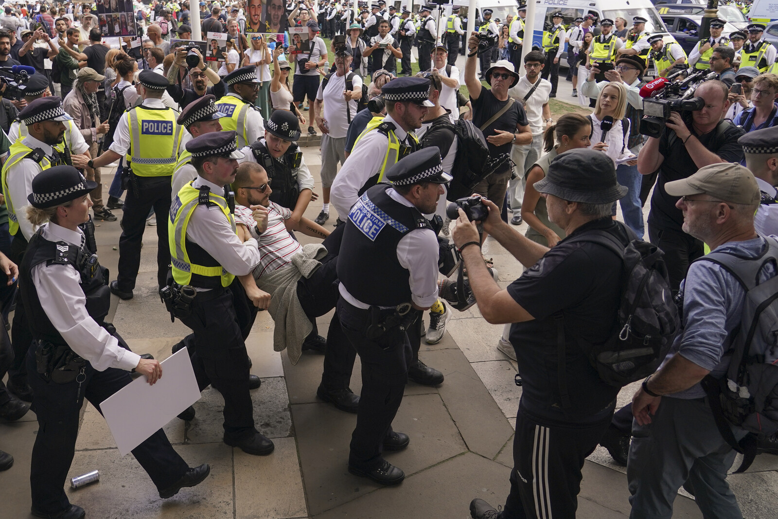 Over 350 Arrested at Pro-Palestinian