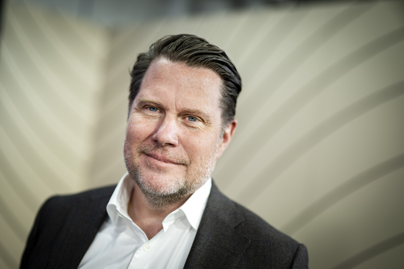 Gaming Entrepreneur Starts Airline in