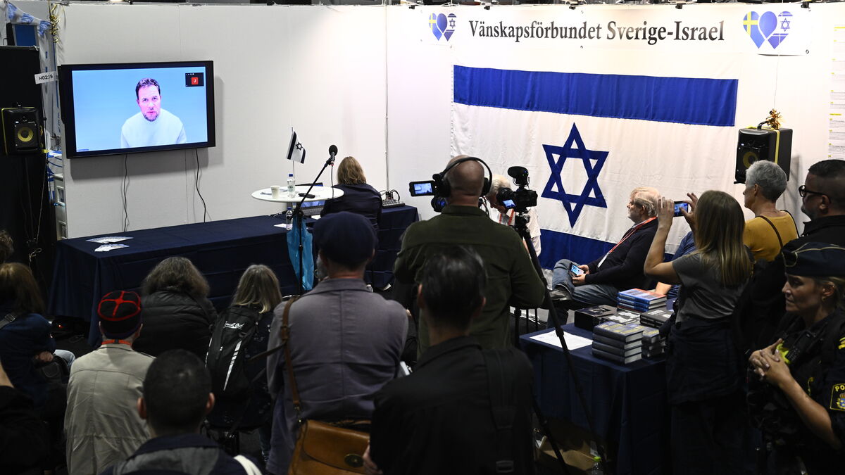 Authors protest Gothenburg Book Fair