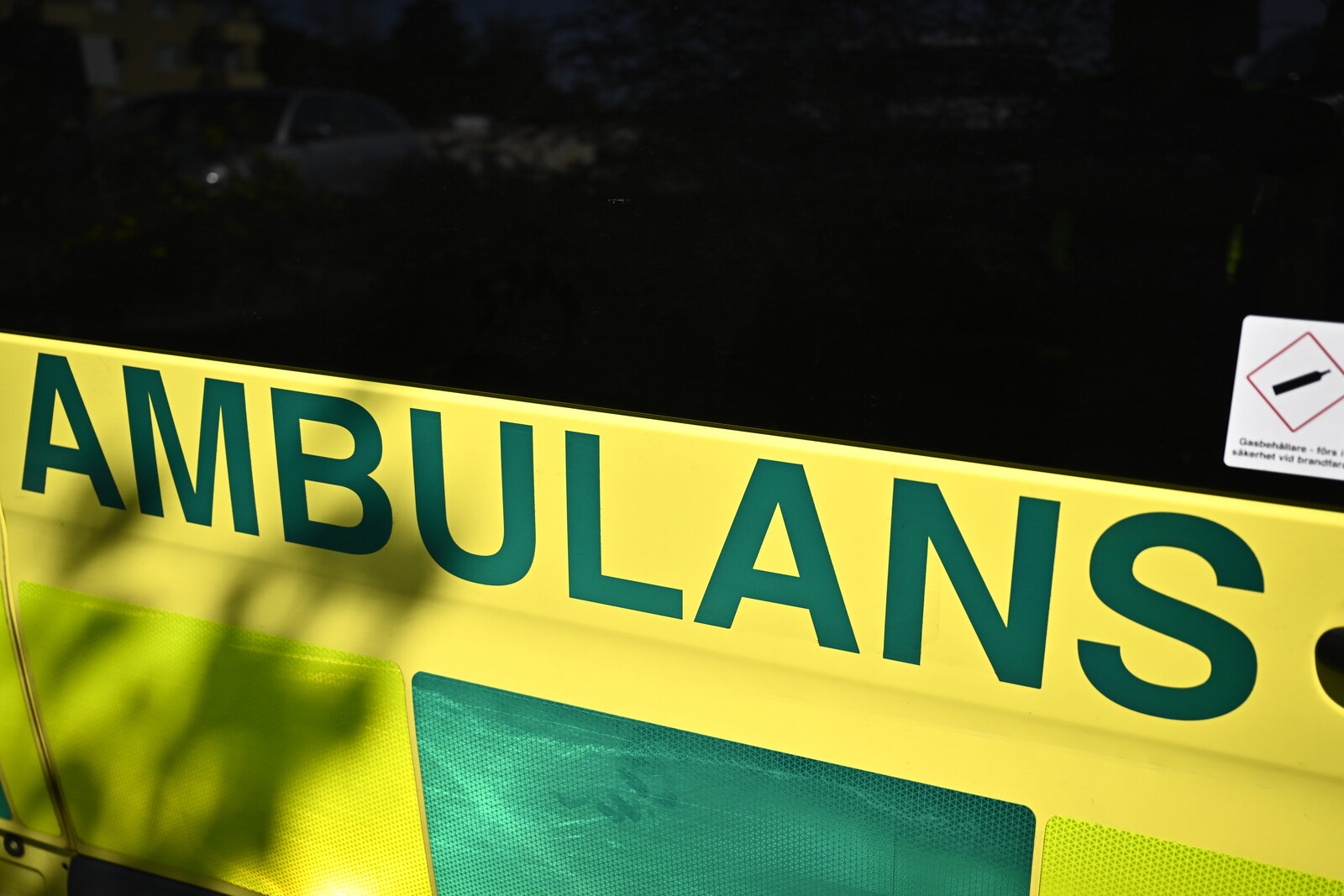 Man Injured by 300 Kilo