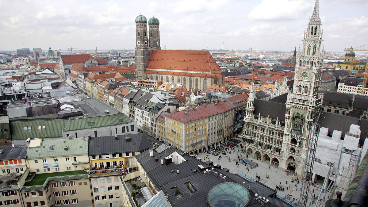 German Business Confidence Rises for