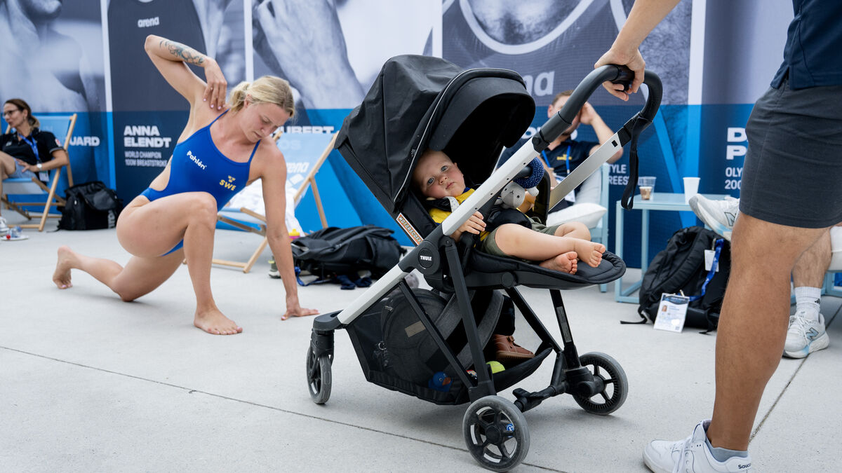 Sarah Sjöström’s son Adrian takes first steps in Paris as she chases another European gold