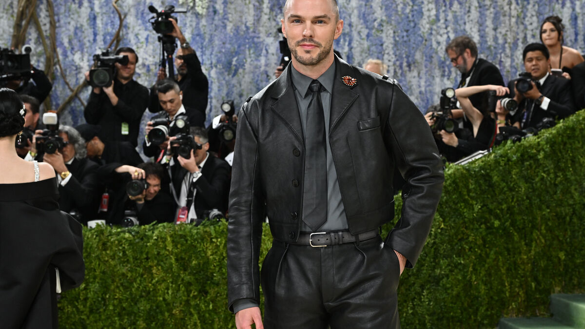 Nicholas Hoult set to play