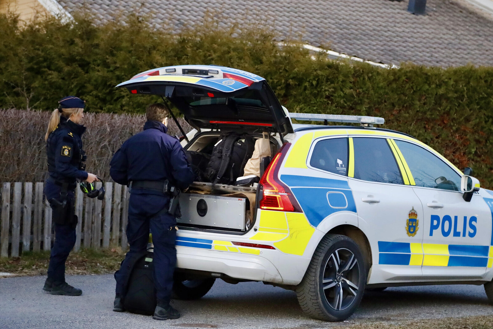 Sharp Hand Grenade Found in Garden in Bålsta