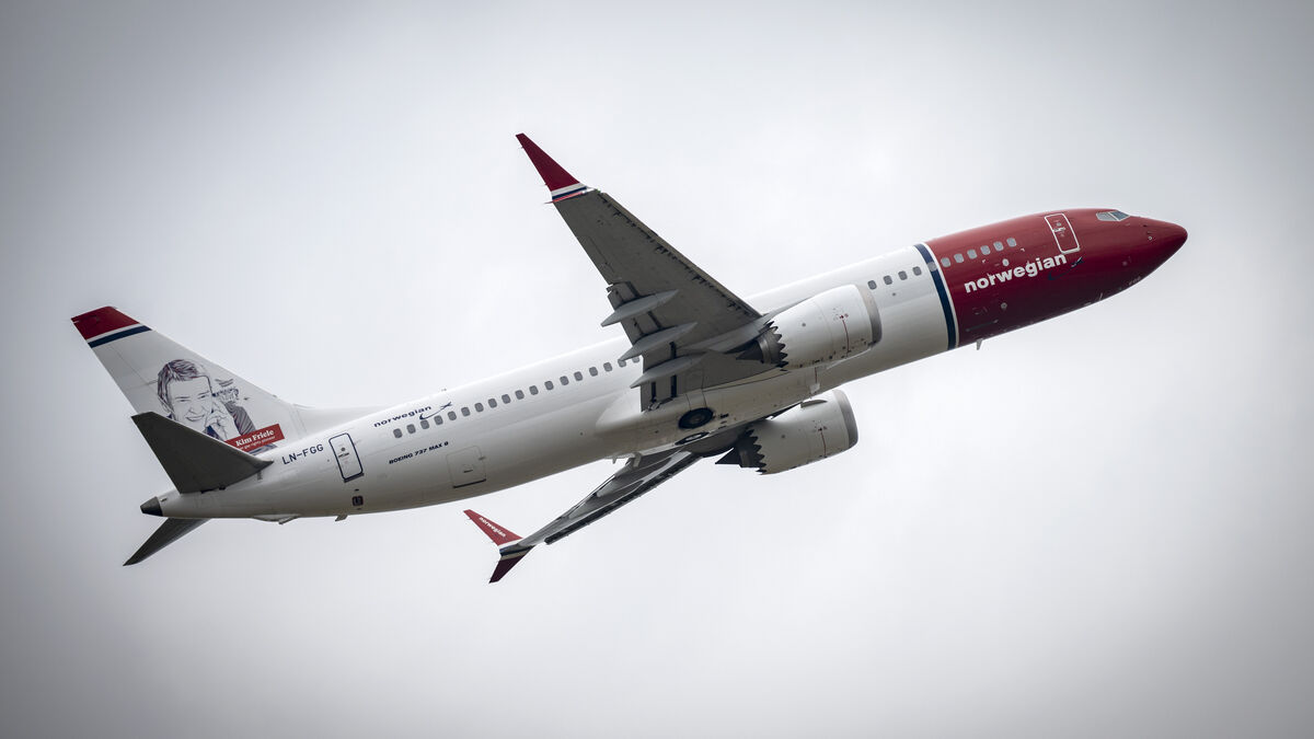 Technical problems force two Norwegian