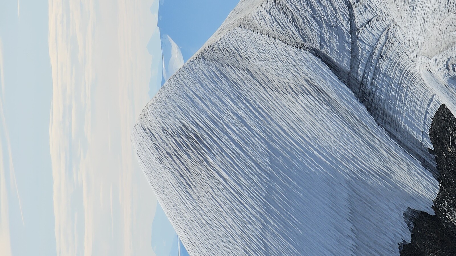 Significant decrease in Kebnekaise's southern peak