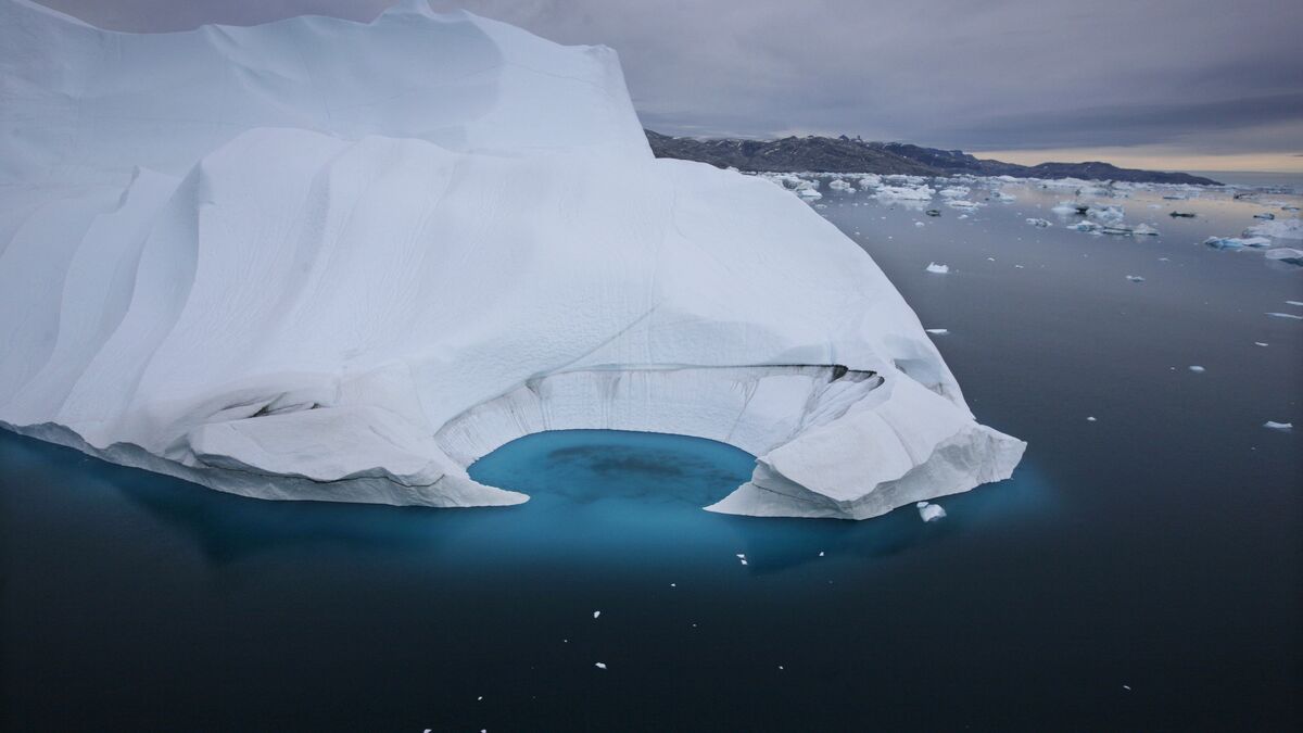 South Korea sends container ship on new Arctic route to Europe