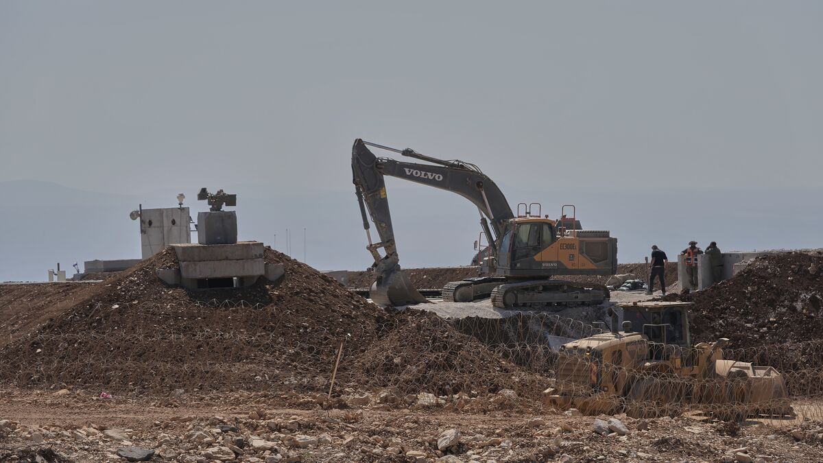 UN accuses Israel of building wall in Lebanon