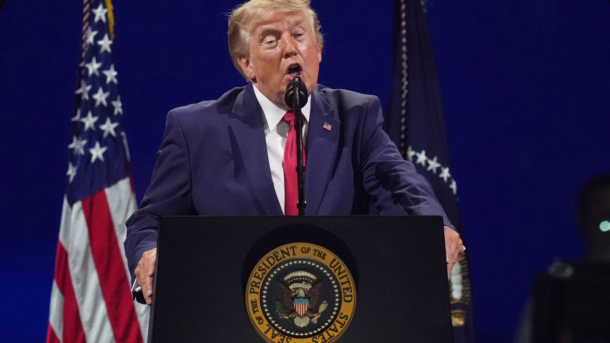 Trump says he called FIFA after red card for US forward Folarin Balogun was overturned