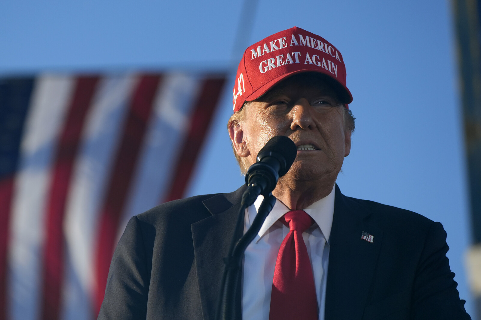Trump: Military intervention possible against left-wing groups