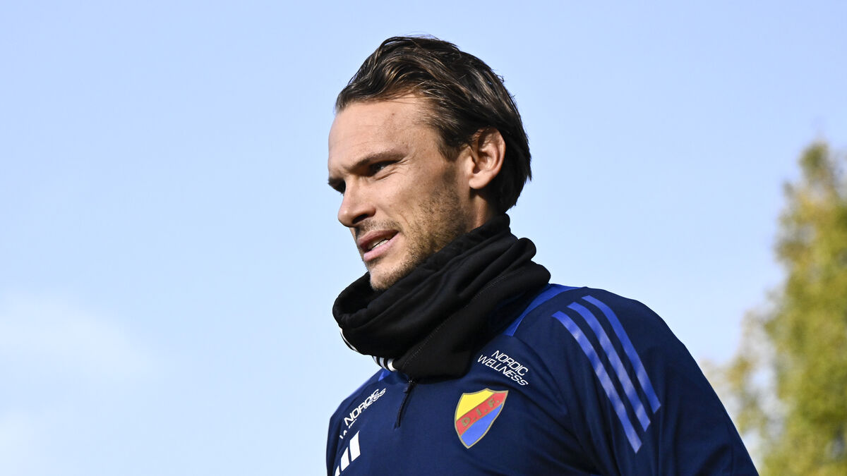 Albin Ekdal Likely to Retire from Football After This Season