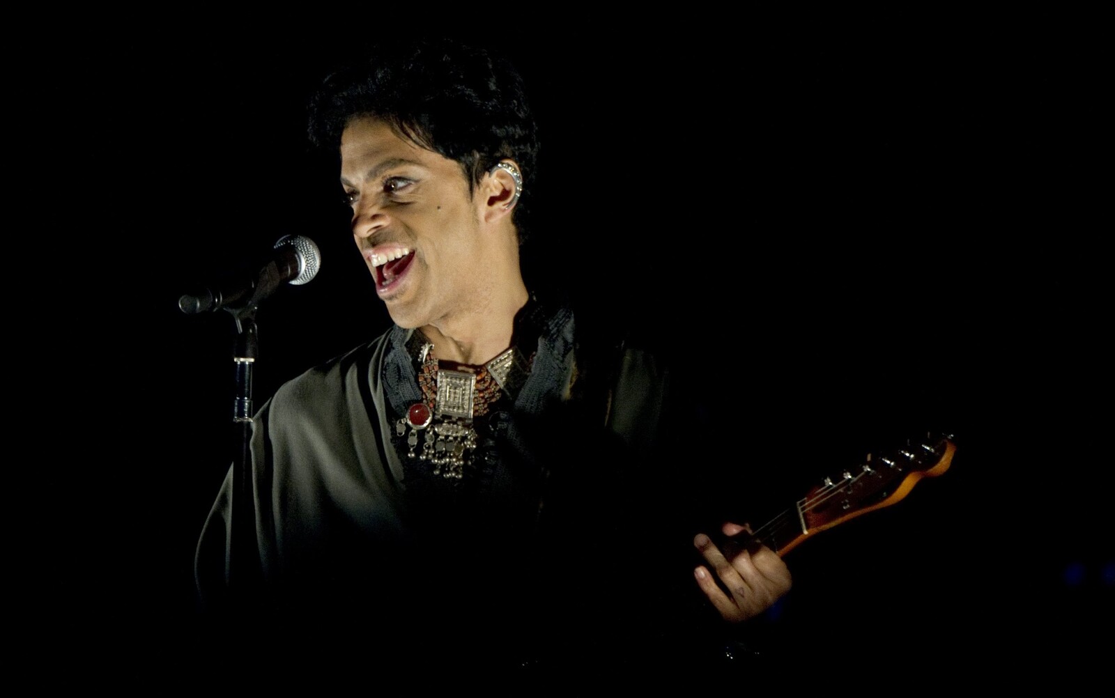 Netflix Withdraws Prince Documentary