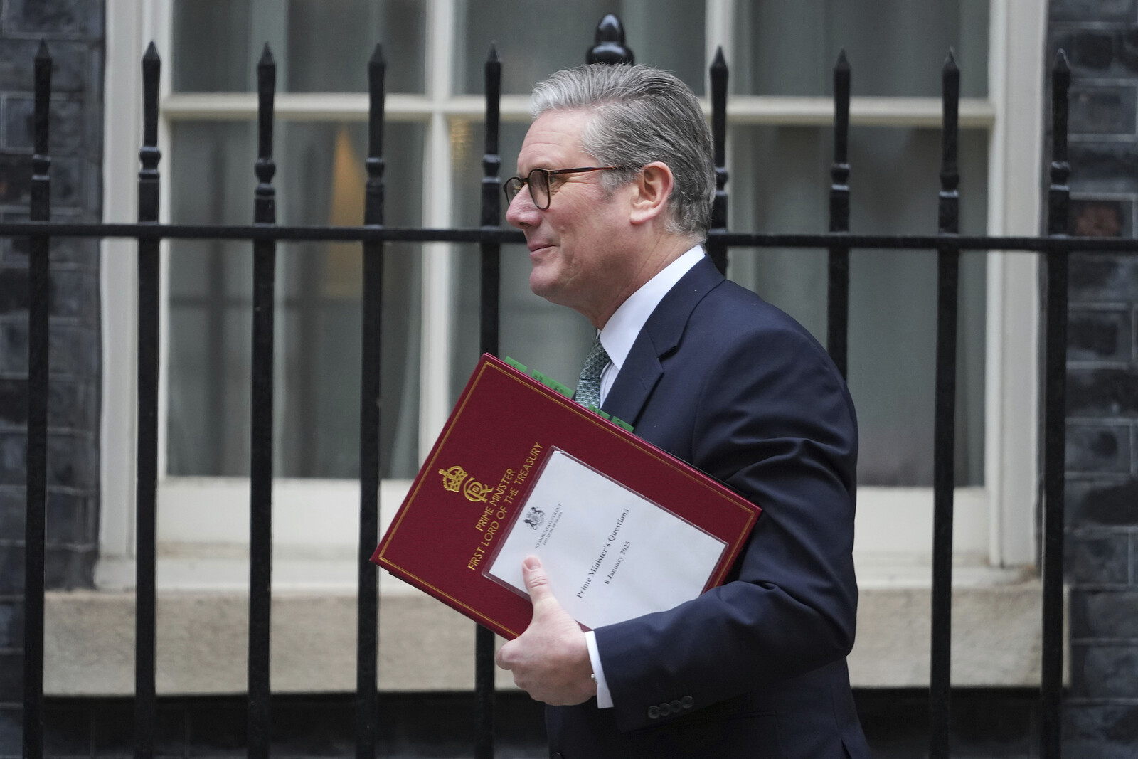 Financial Times: Musk wants to get Starmer to resign