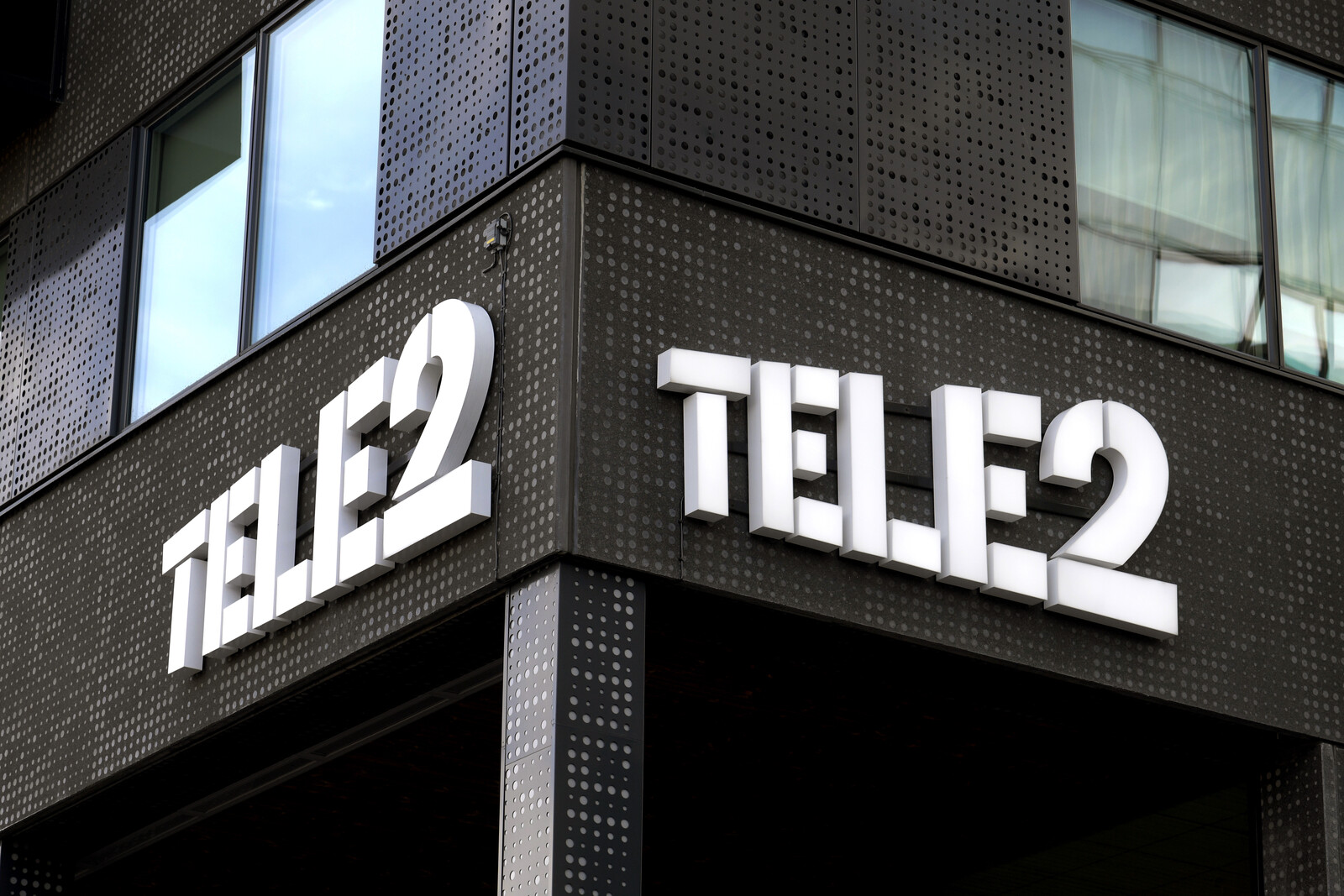 Tele2 Sees Profit Rise to 1.1 Billion Kronor in First Quarter