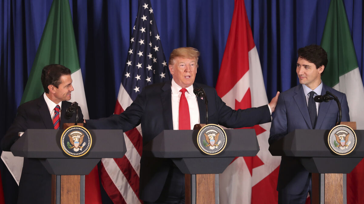 Trump considers scrapping free trade