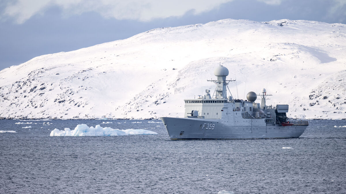 Danish Navy patrol ships absent from Greenland for nearly three weeks, DR reports