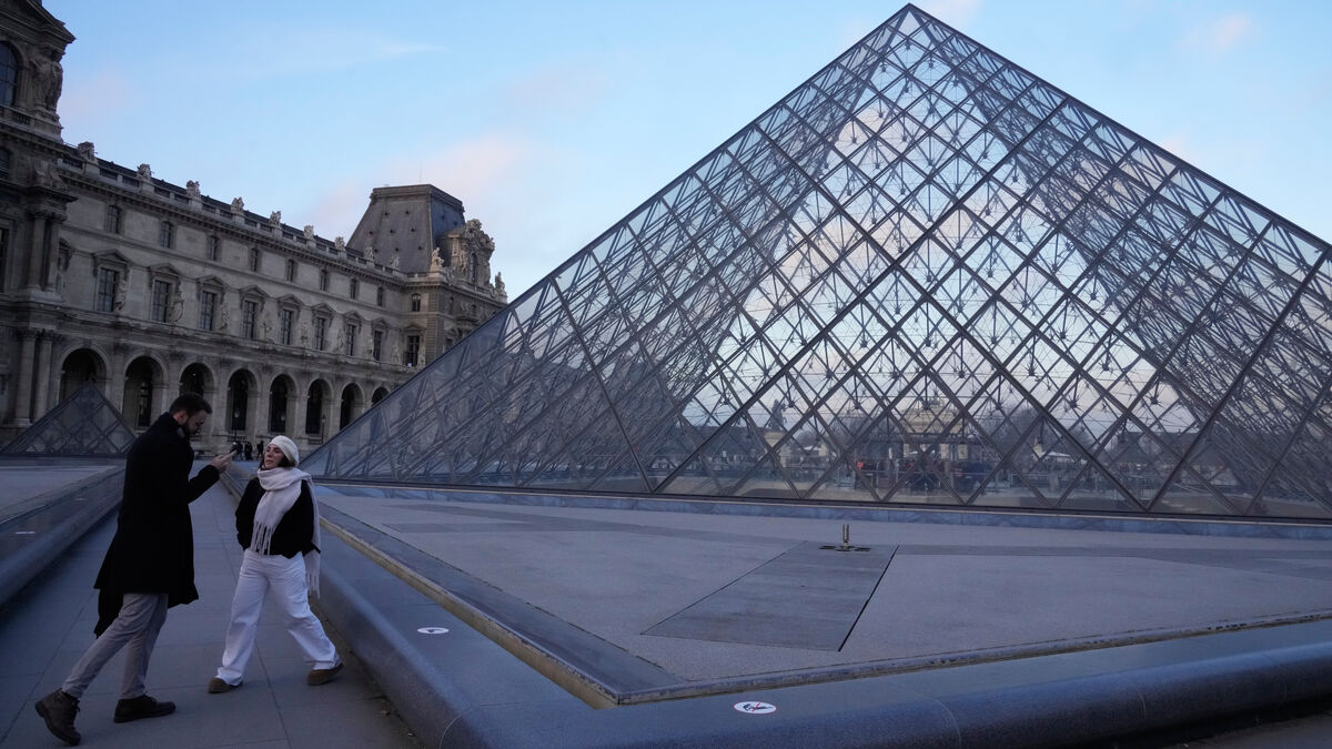 Suspected scheme defrauded the Louvre of 100 million kronor