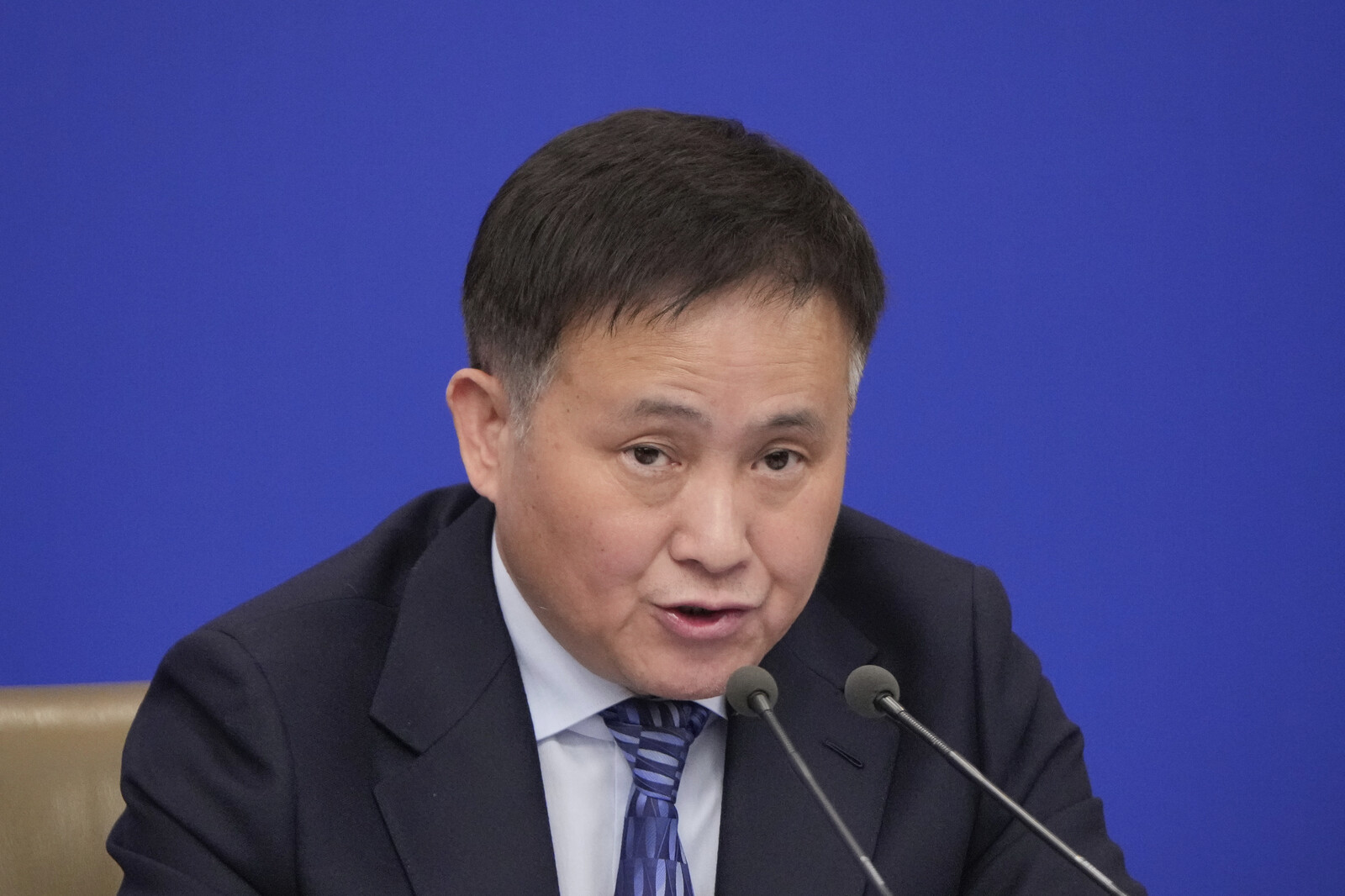 China Reduces Key Interest Rate to 1.4 Percent