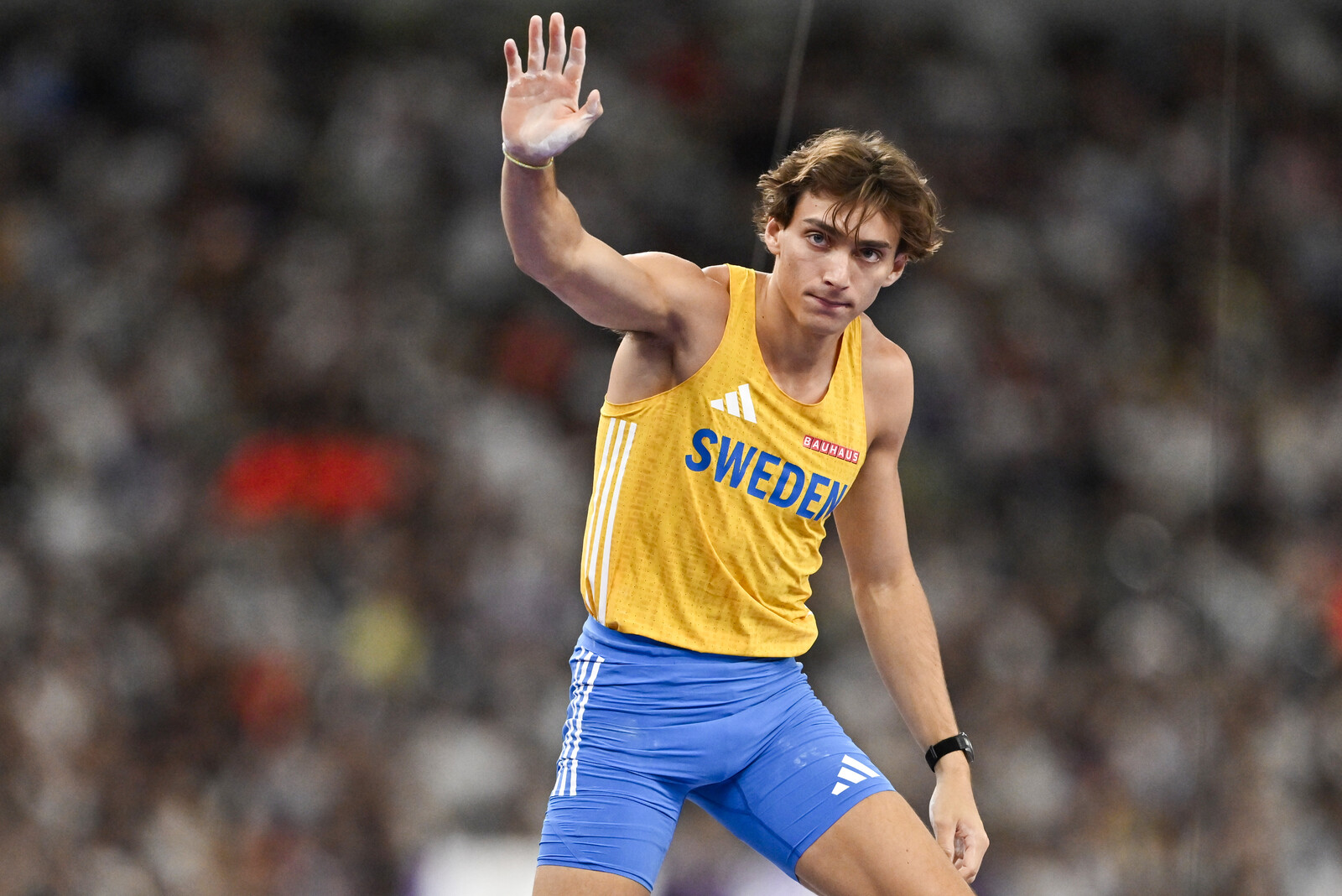 Armand Duplantis Pursues World Record in Tokyo Pole Vault Final