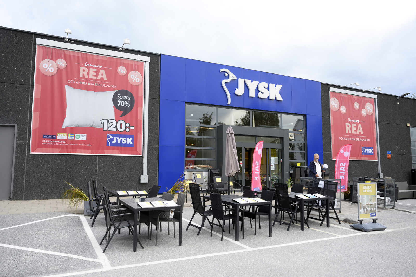 Jysk closes down – employees