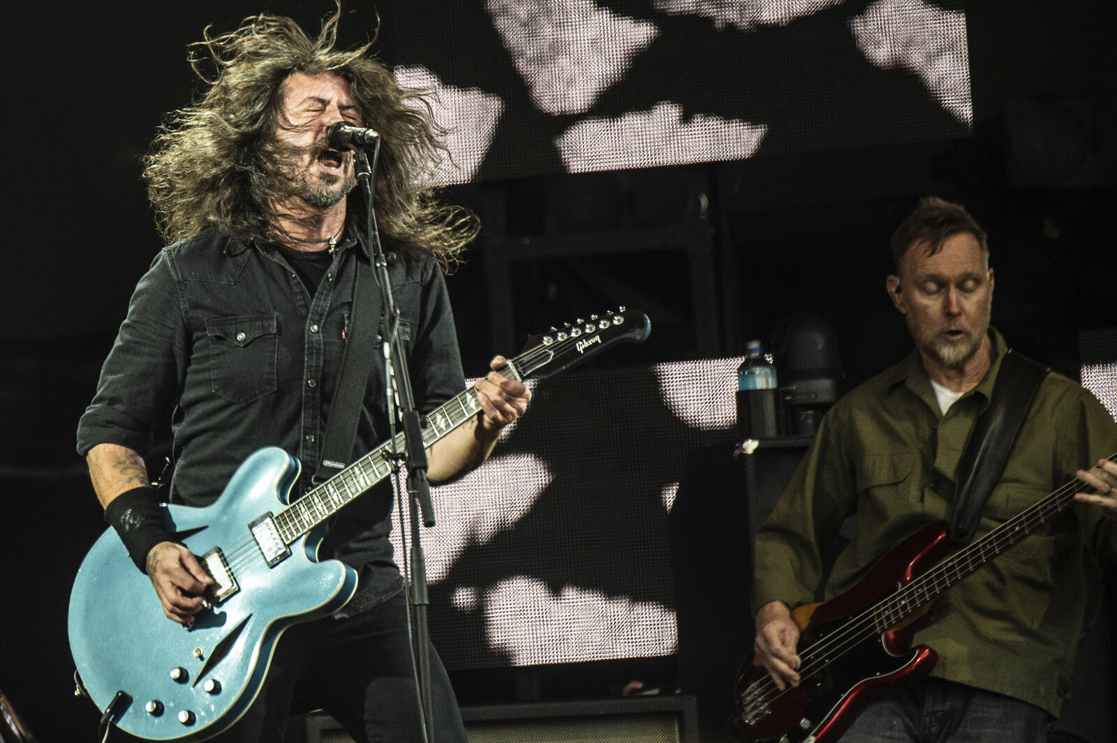 Foo Fighters cancel festival performance