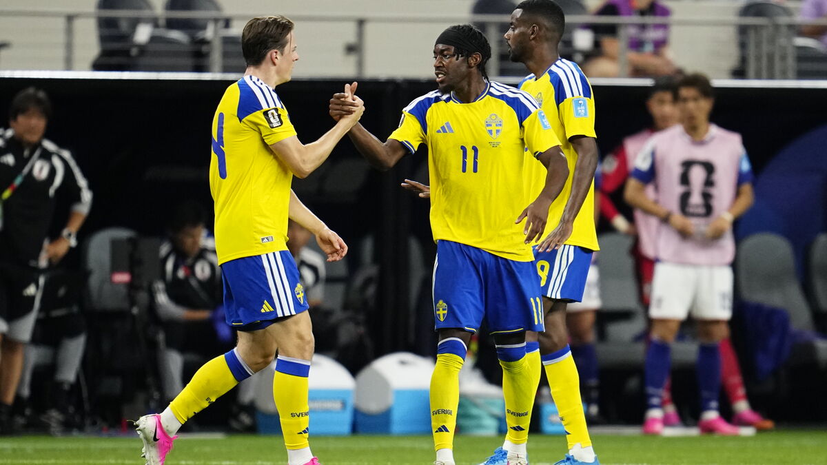 Sweden advances after huge drama - Elanga equalizer sends Sweden into World Cup round of 16