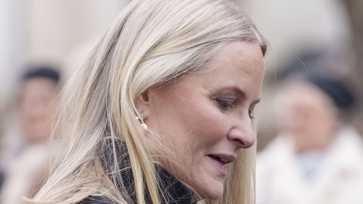 Mette-Marit breaks silence about Epstein,