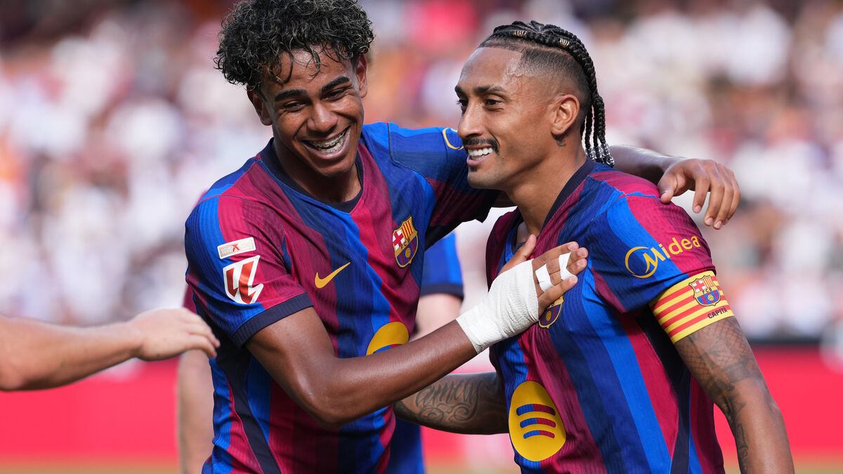 Barcelona make it four straight