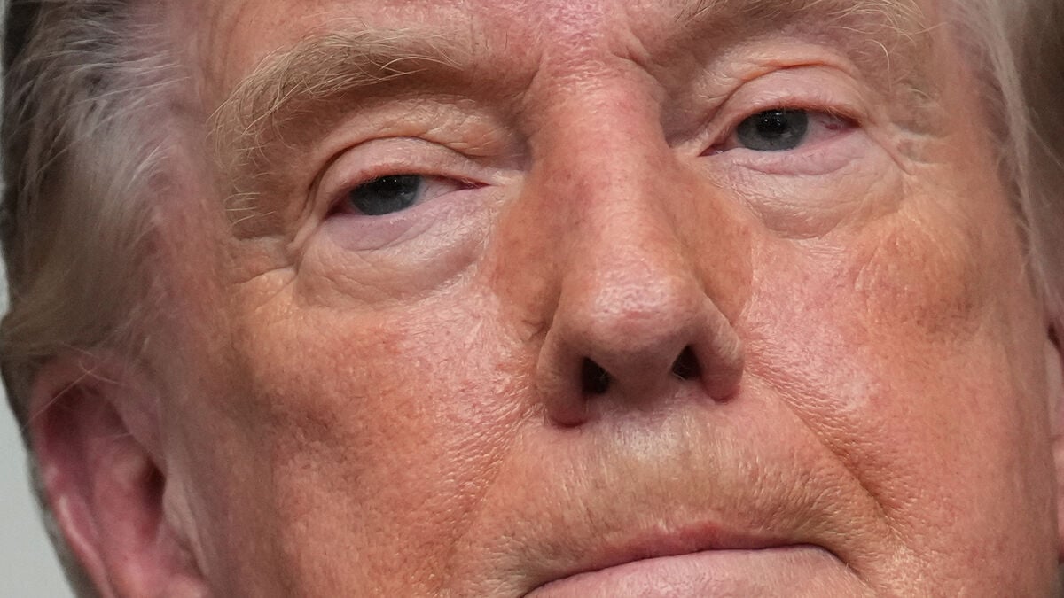 Trump threatens Iran with toughest