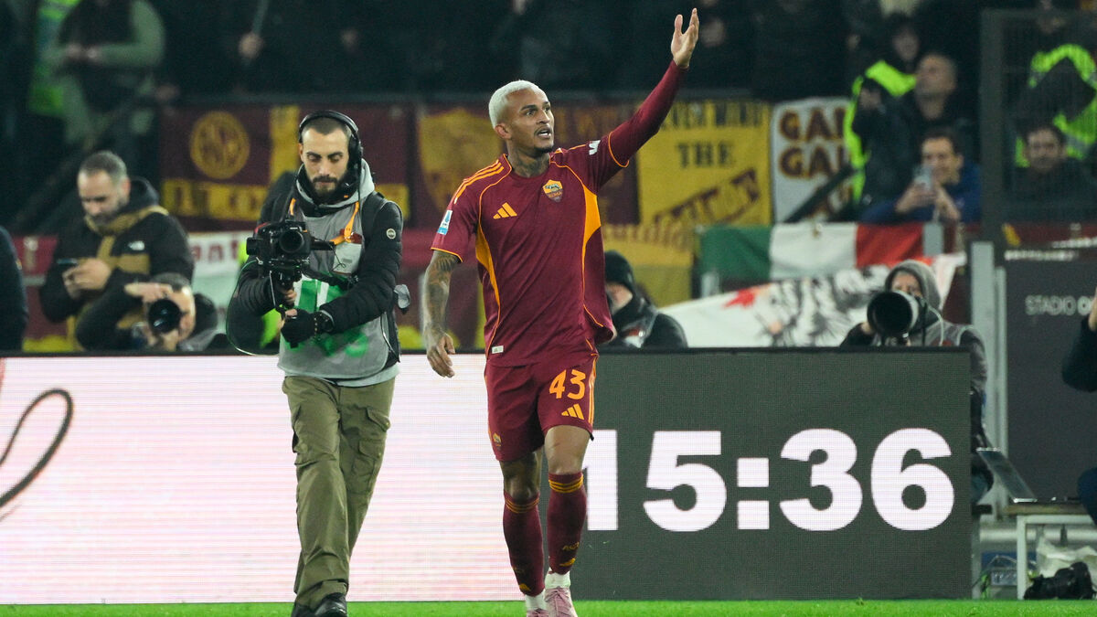 Brazilian right-back Wesley Franca misses