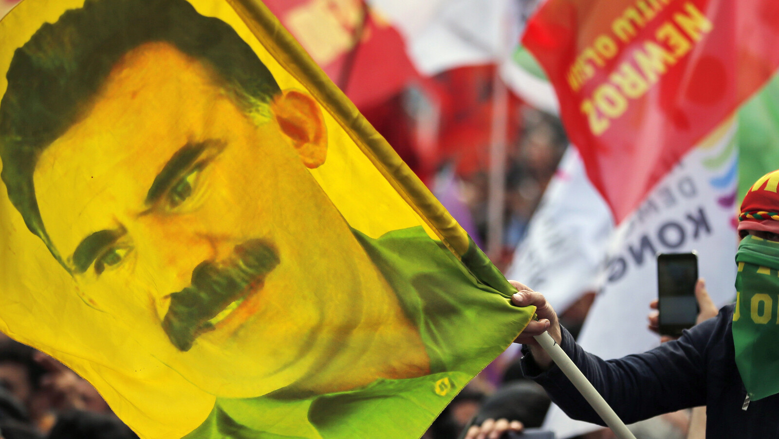 Politicians to meet imprisoned PKK