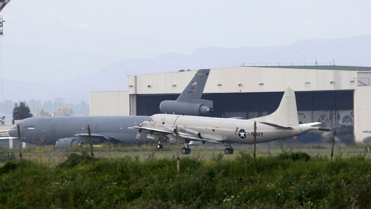 Trump says US warplanes being