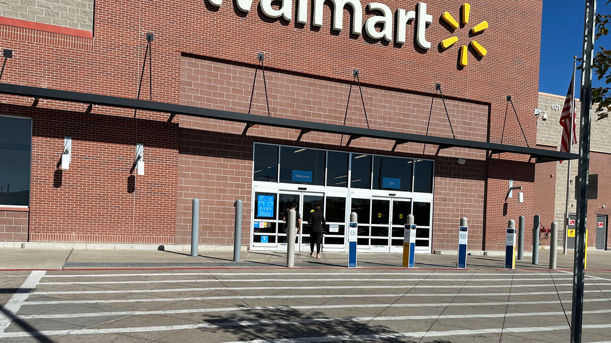 Walmart sales growth slows to weakest level in six years