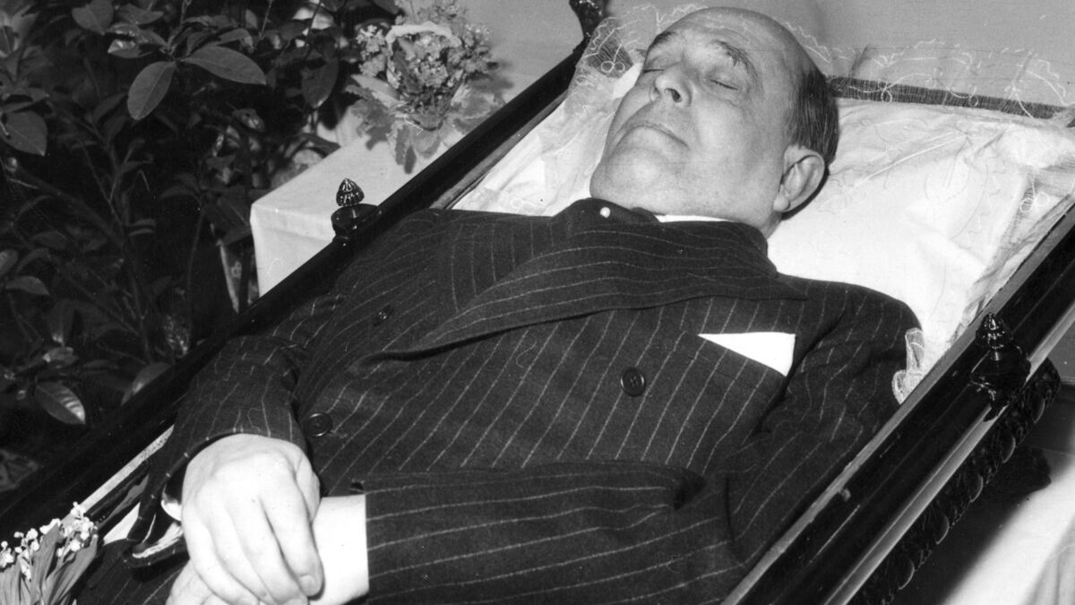 Jan Masaryk exhumed as Czech police reopen 1948 mystery death case