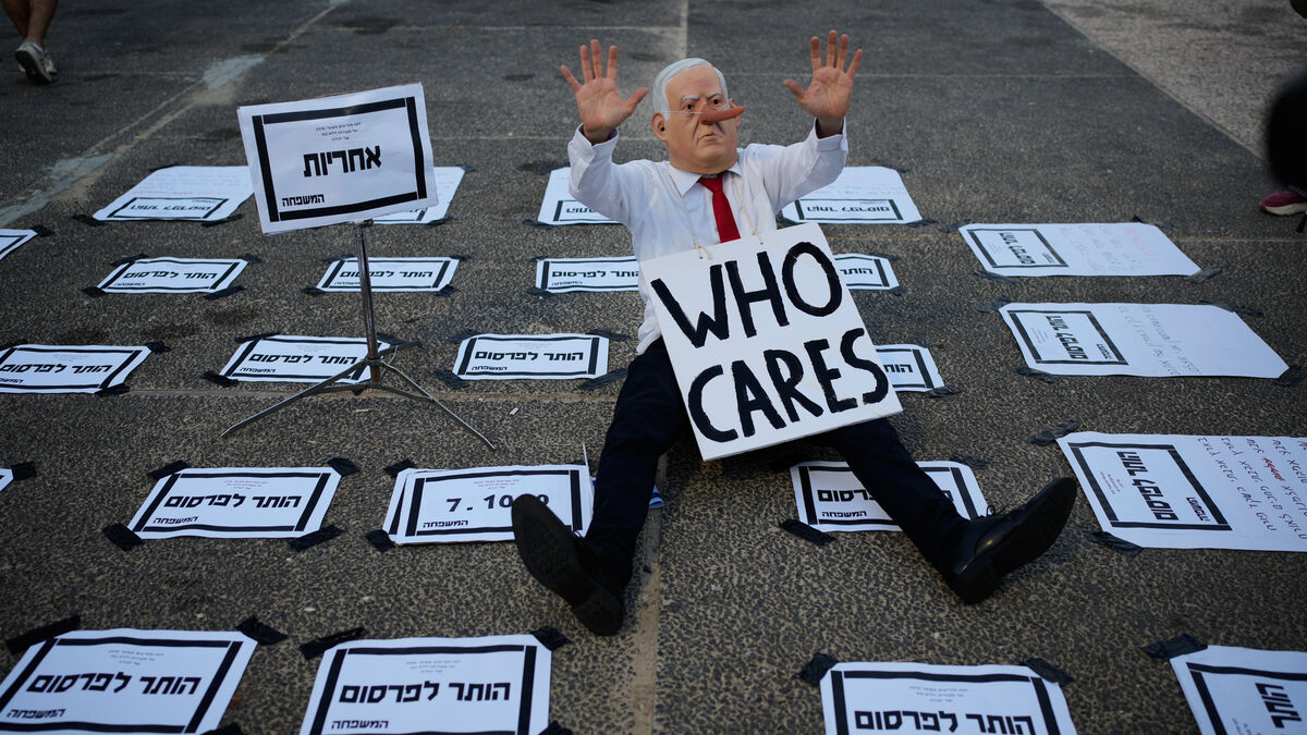 Netanyahu moves forward with politically