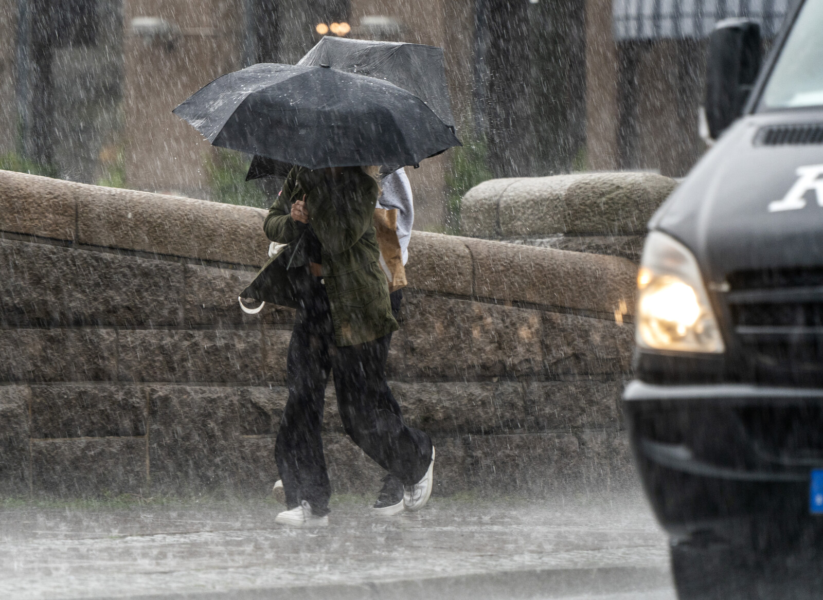 SMHI Issues Yellow Rain Warning for Southern Norrland and Västerbotten