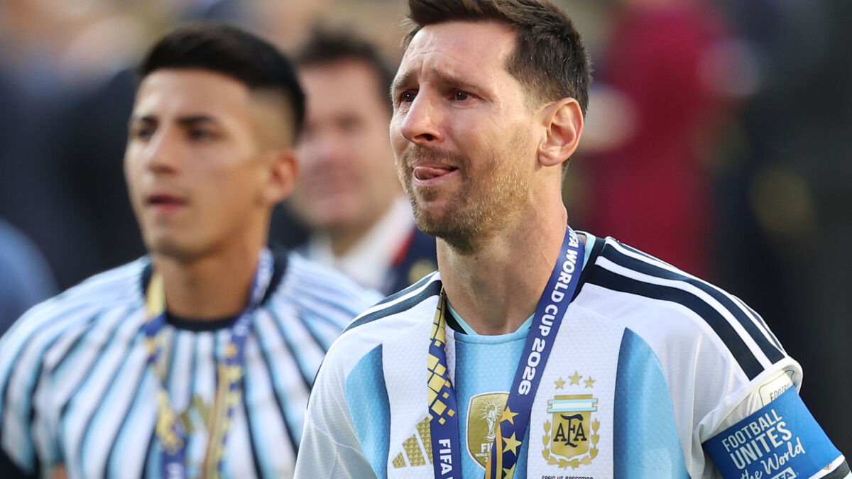 Lionel Messi in tears after what may have been his final World Cup final appearance