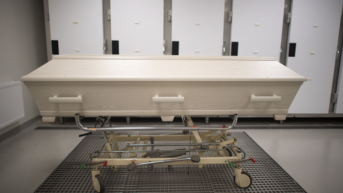 More people found dead at home after at least a month