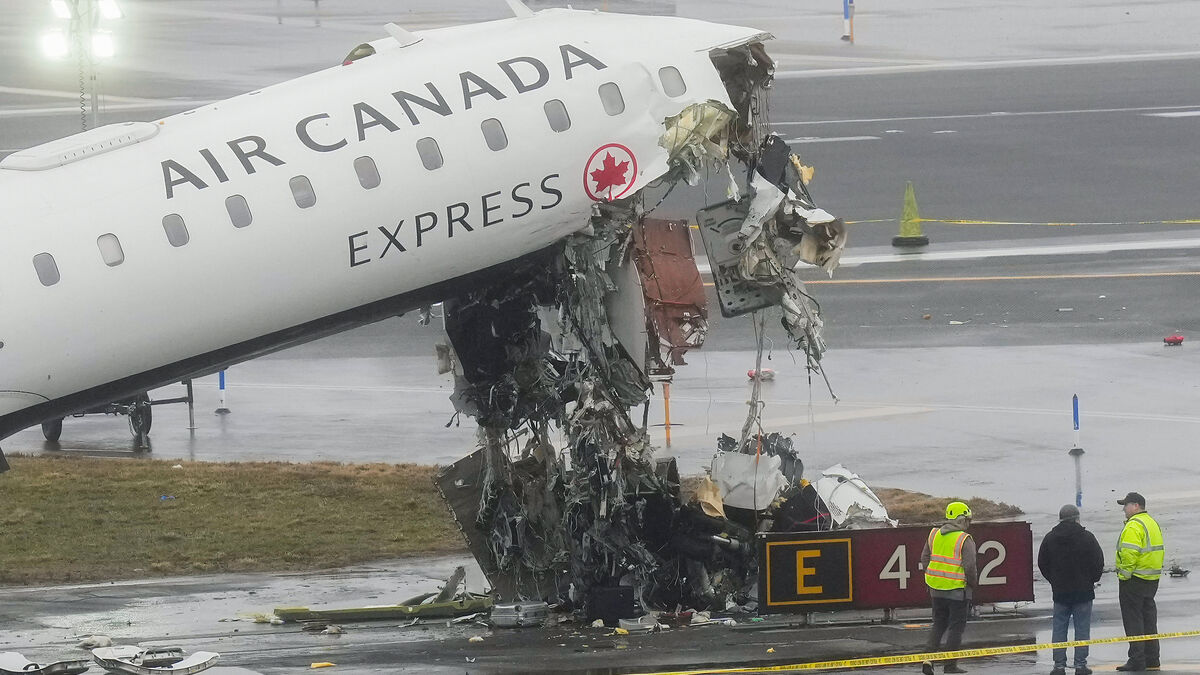 Air traffic controller after LaGuardia
