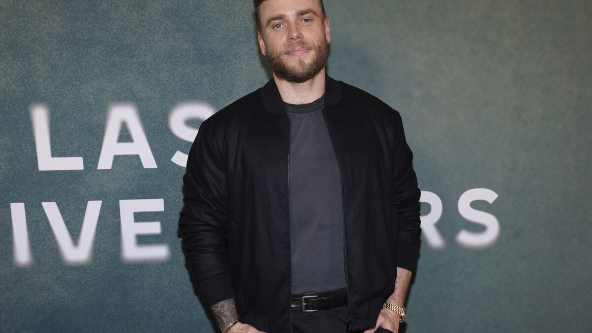 Olympic athlete Gus Kenworthy receives