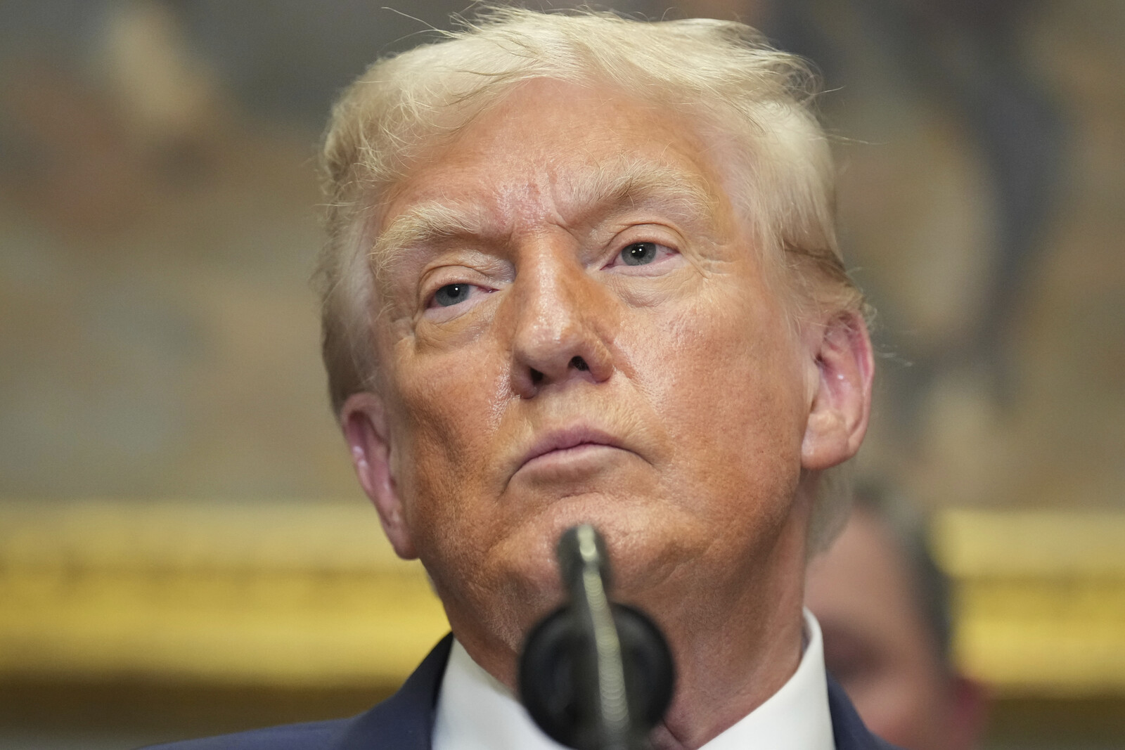 Trump Vows to Deliver Food
