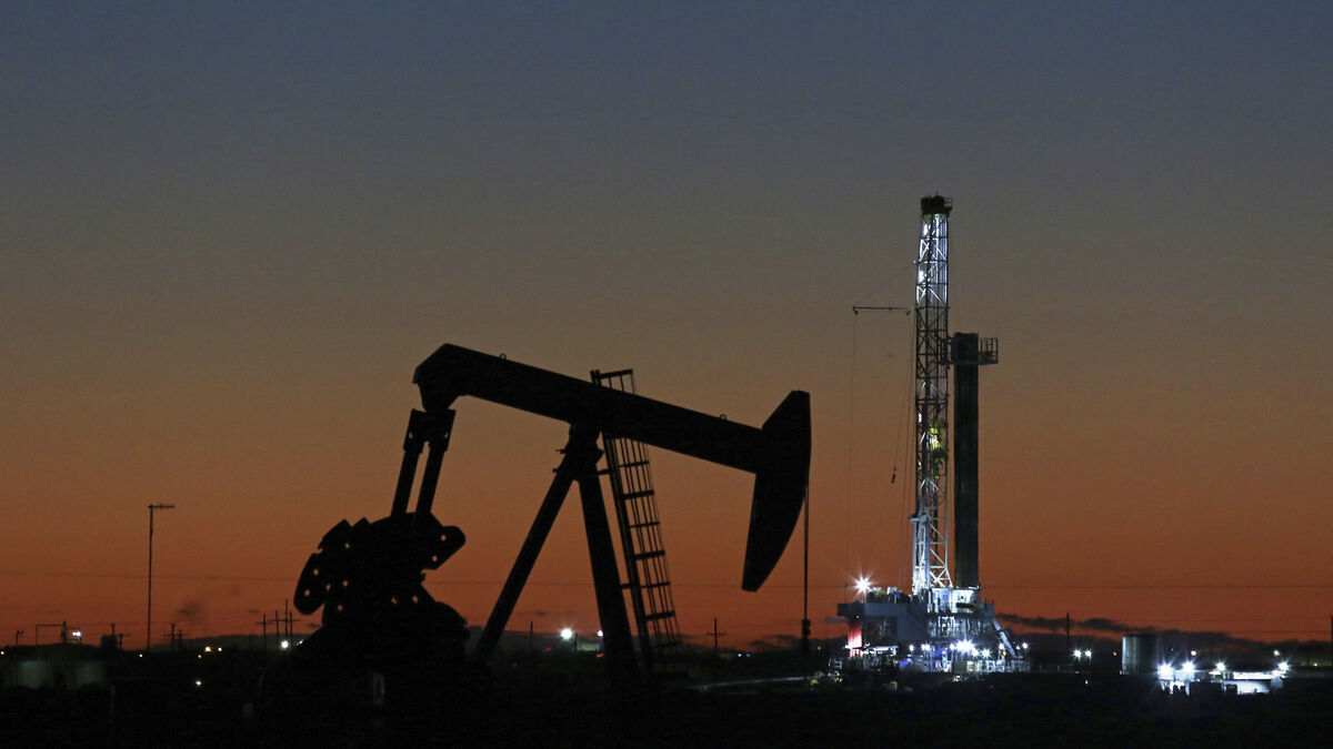 Demand for oil is plummeting - but Russia is rushing exports