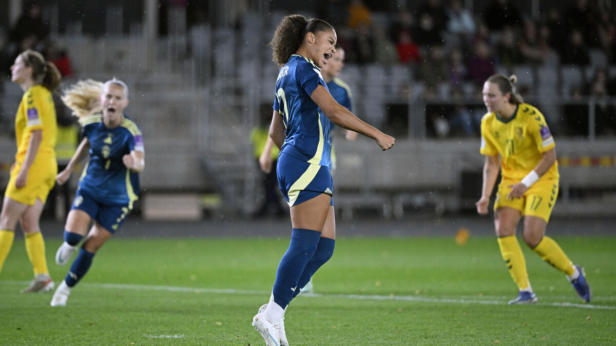 Felicia Schröder scores hat-trick as