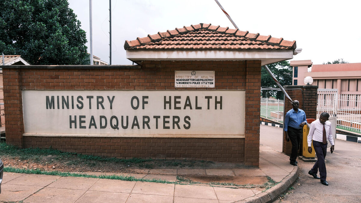 New Ebola cases in Uganda, WHO warns of transmission risks